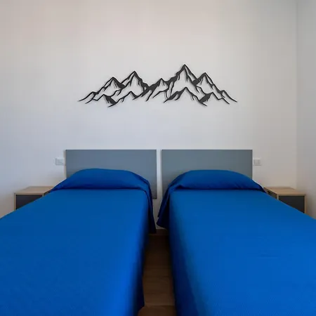 Blue Miracle Apartment *